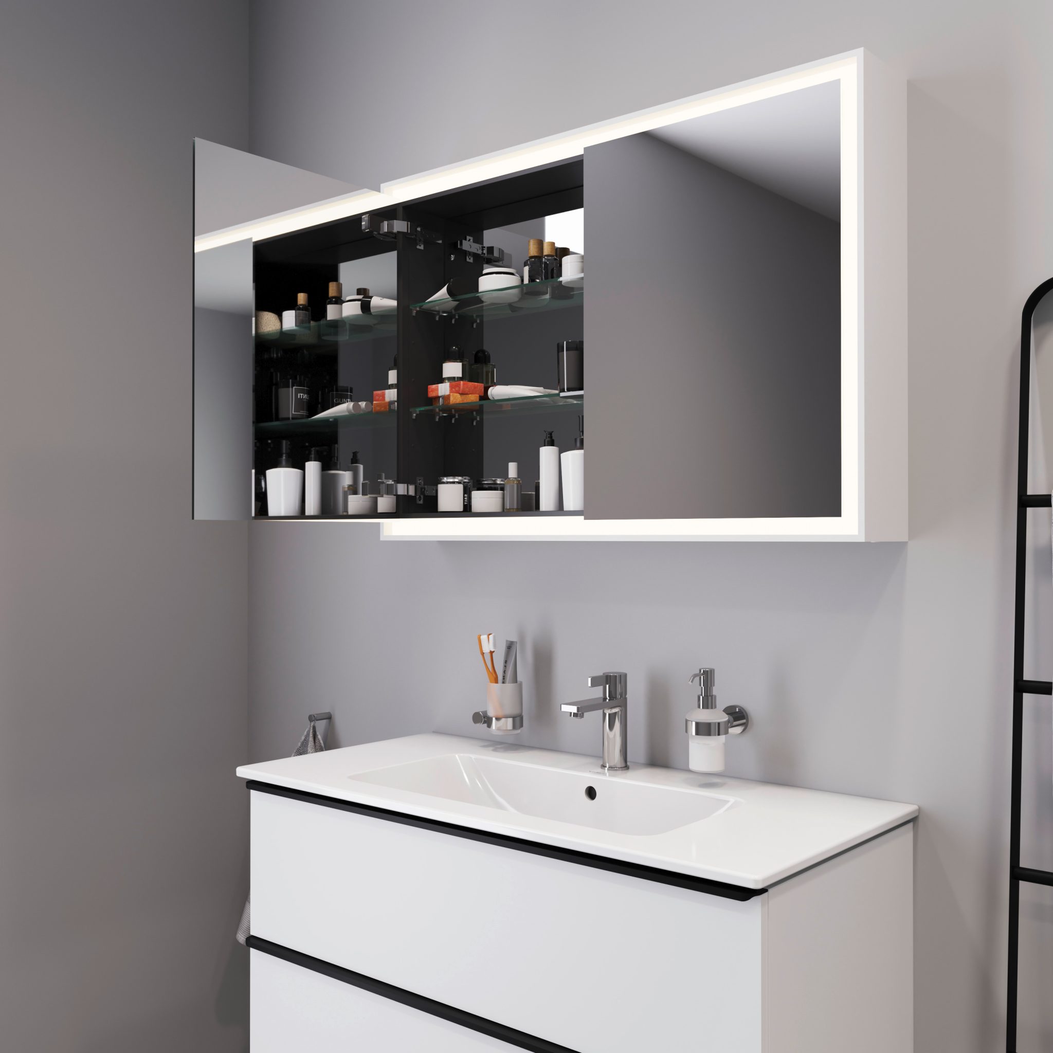 Badrum med kommod och spegelskåp i ljus nyans från Duravit och dess serie L-Cube.