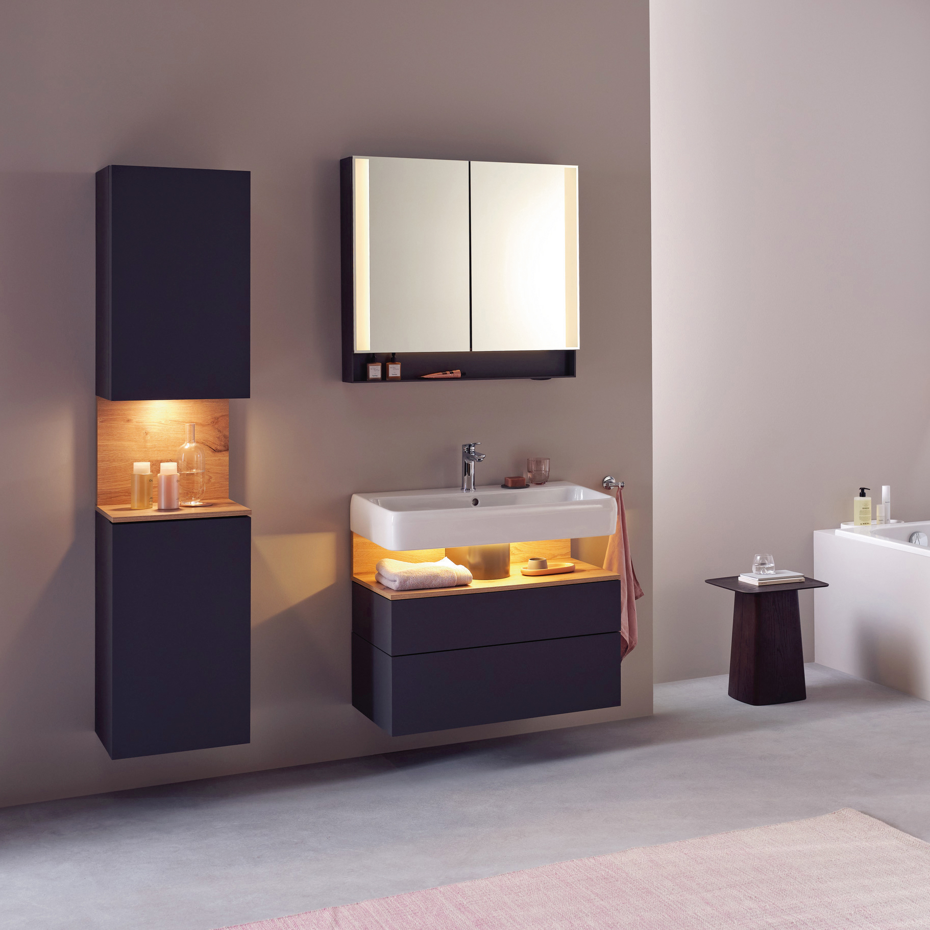 Qatego möbelpaket från Duravit.