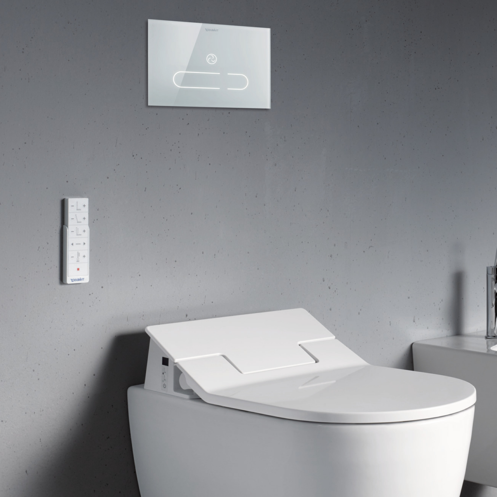 A2 spolplatta med vägghängd toalett, allt från Duravit.