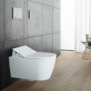 A2 spolplatta med vägghängd toalett, allt från Duravit.