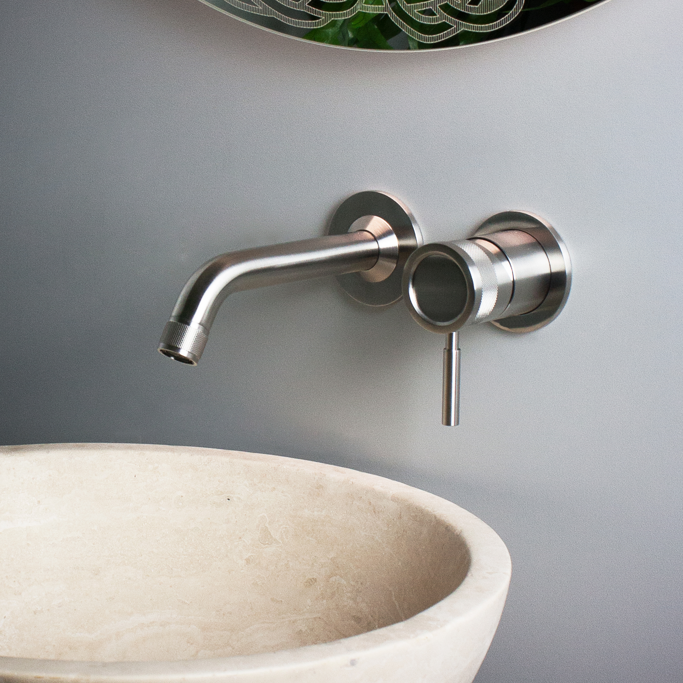 Nera väggblandare från LH.