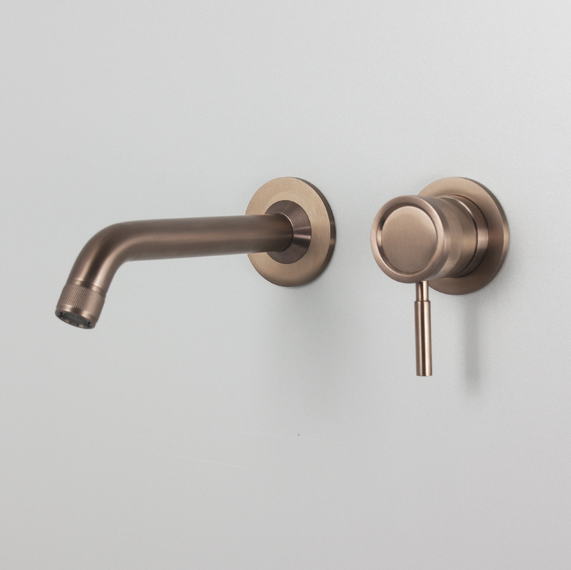 Nera väggblandare från LH.