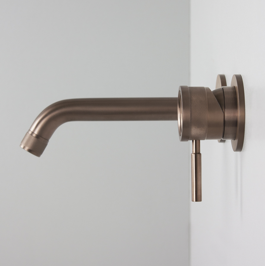 Nera väggblandare från LH.